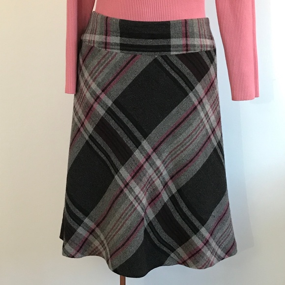 Smart set -Grey, Black & Pink Wool Blend Plaid Patern Skirt - Picture 2 of 8